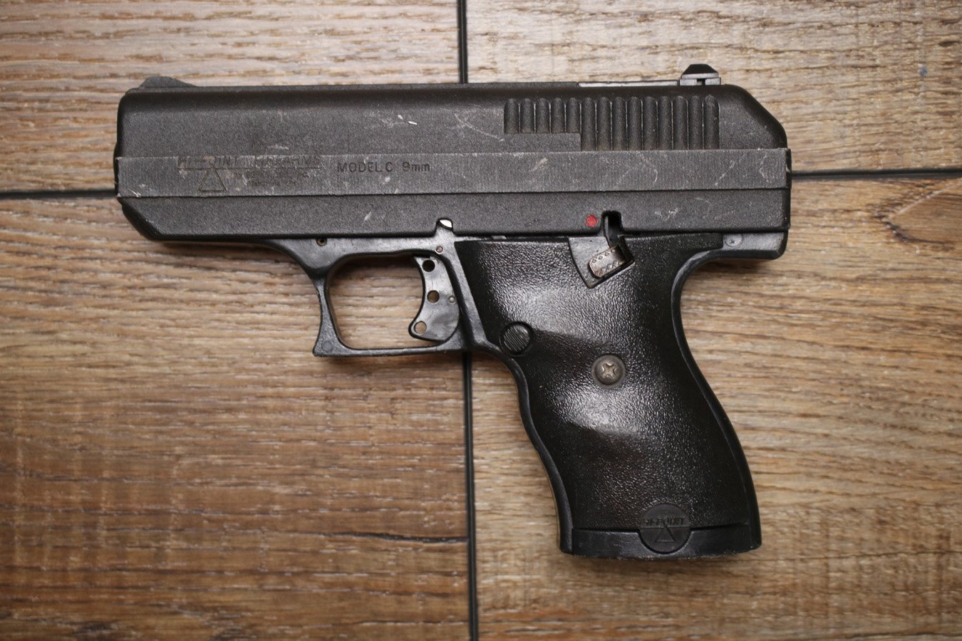 HI POINT C9 9mm Used Police Trade-in Pistol (Magazine Not Included)